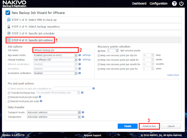 Nakivo - Specify job options.