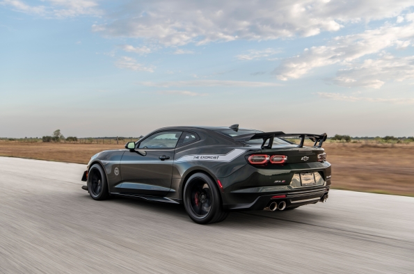 Hennessey EXORCIST Camaro ZL1 "Final Edition"-trasera-3-4