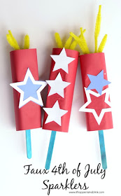 Faux 4th of July Paper Sparklers | 20 Crafts for the 4th of July - Independence Day DIYs | directorjewels.com