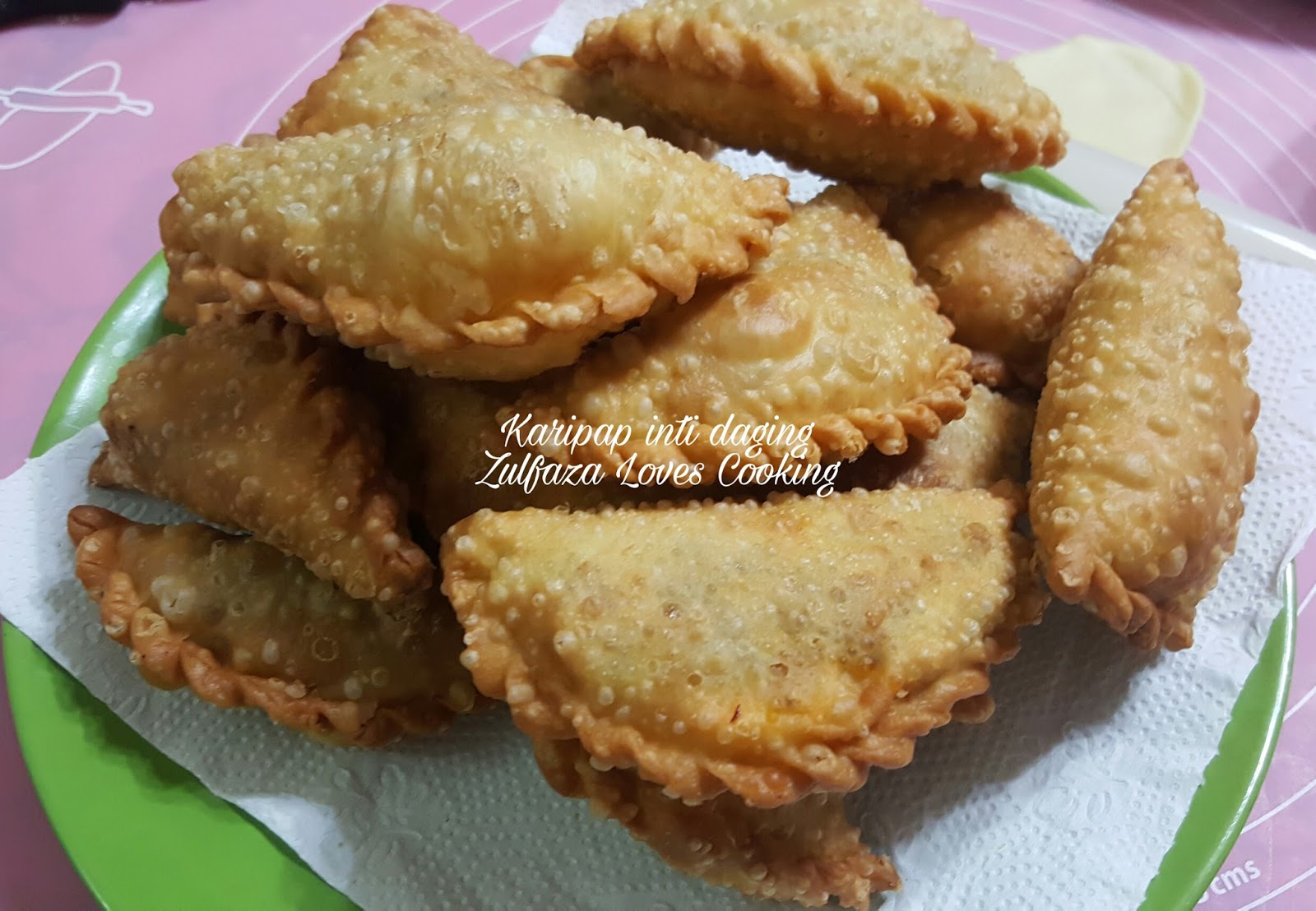 ZULFAZA LOVES COOKING: Karipap Daging