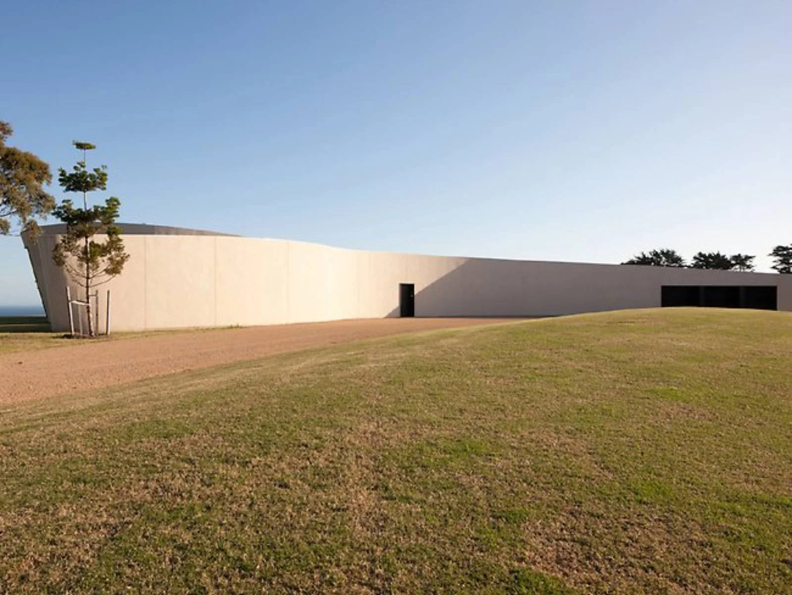 02-Flinders-House-by-Wood/Marsh-Architecture