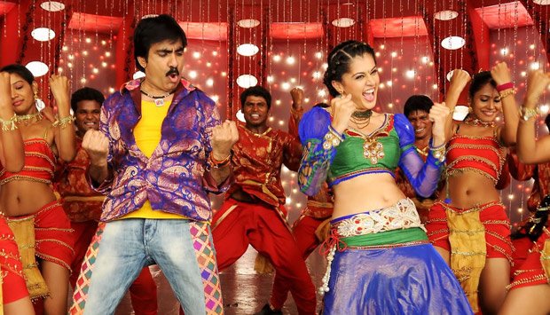 Tapsee Pannu darvu  - Tapsee Pannu darvu movie stills - navel show