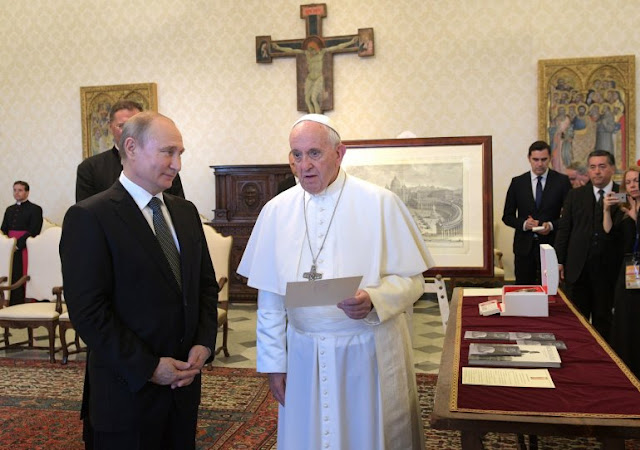 MUNDO: Papa Francisco y Putin, analizaron en el Vaticano la situación en Venezuela, Siria y Ucrania por una hora.