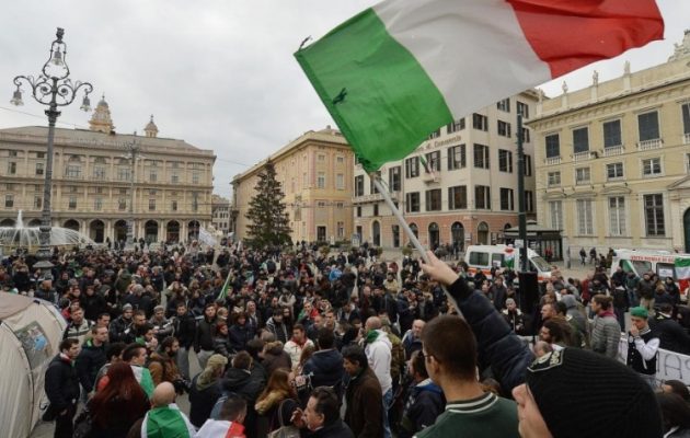ΔΕΙΤΕ! ΚΑΤΕΒΑΖΟΥΝ ΕΚΑΤΟΜΜΥΡΙΑ στους ΔΡΟΜΟΥΣ! Εμείς τι κάνουμε; – Πολιτική κρίση στην Ιταλία – Τα «Πέντε Αστέρια» κατεβάζουν τον λαό στους δρόμους!