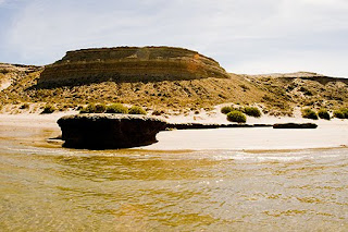 Piedra Guacha, solitaria Playa Patagónica