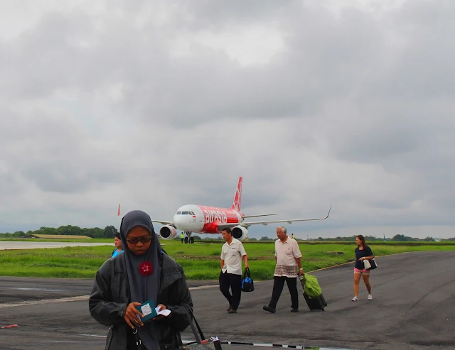 Koleksi Foto Pesawat di Bandara Adisucipto Yogyakarta