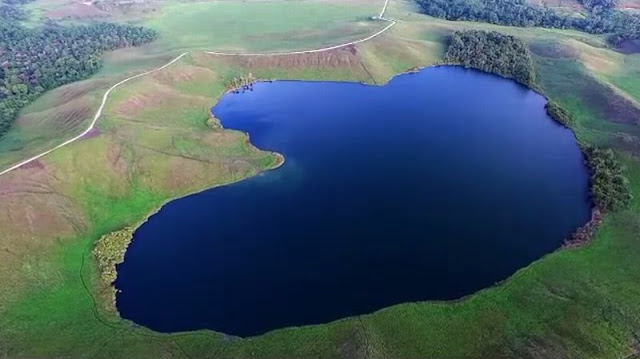  Danau Emfotte Papua