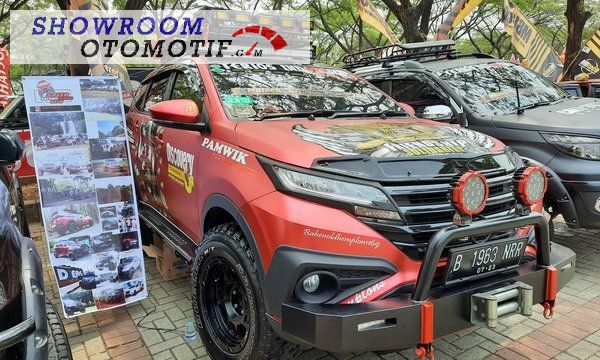 Referensi Model Toyota Rush Modifikasi Elegan