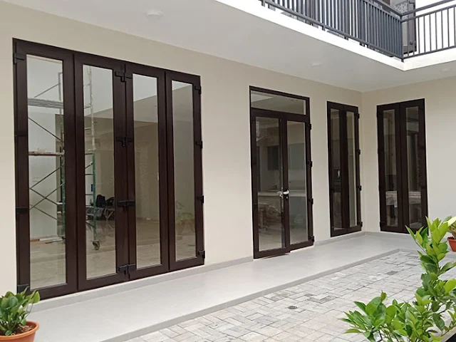 Pintu dan Jendela uPVC Warna Cokelat