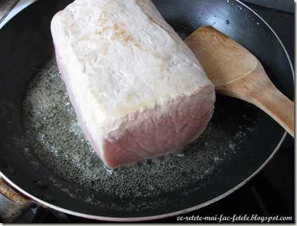Cotlet de porc împănat - calim carnea in unt