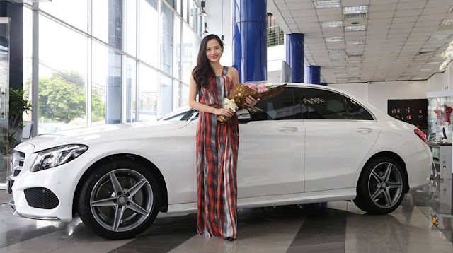 Hoa hậu Diệu Linh mạnh tay sở hữu Mercedes C250 AMG