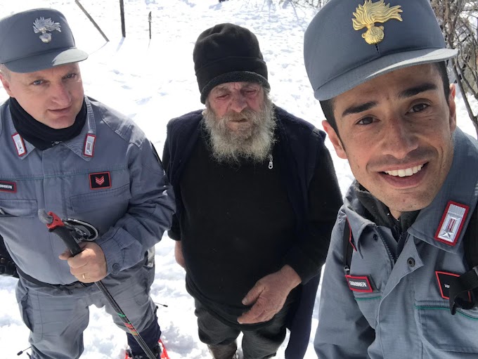 Forestali prestano soccorso ad un uomo in contrada Macchia di Castelgrande