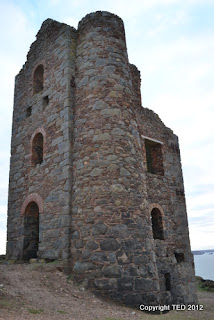 Wheal Coates stamps engine house