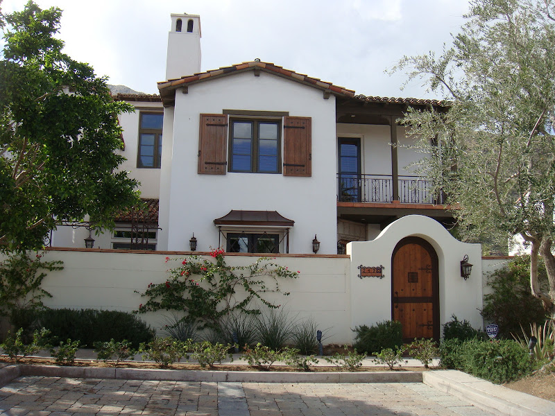 PS also has it's share of Spanish Style homes. I personally am torn  title=