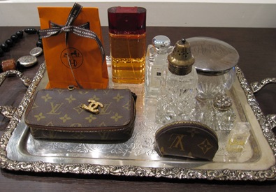 ensuite tablescape