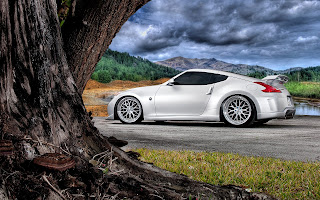 White Nissan 370Z HD Wallpaper