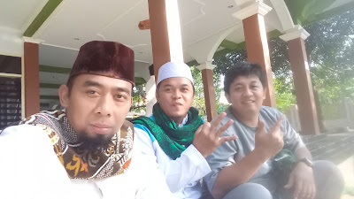 Saya bersama teman2 sepermainan