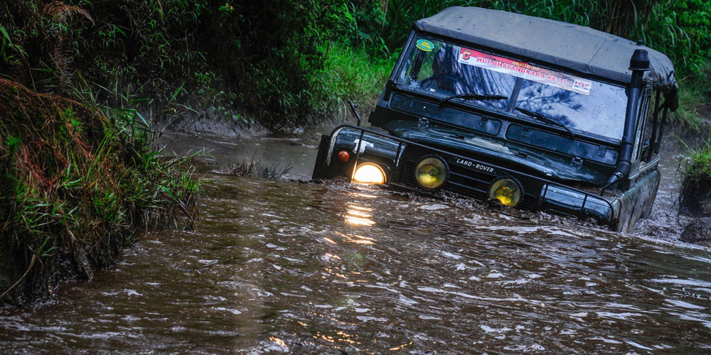 wisata offroad cikole lembang