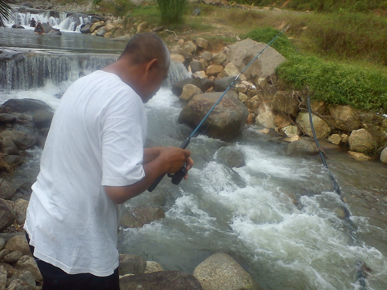 Sg. Lopo Village Hulu Langat: XTVT MEMANCING DI SG LOPO 