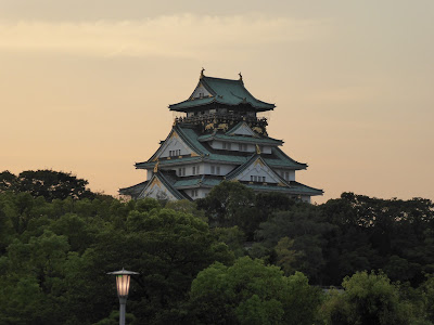 大阪城 （夕暮れ時）