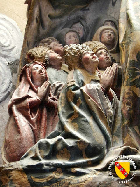 NANCY (54) - Eglise Notre-Dame de Bonsecours : la Vierge au Manteau (1505)