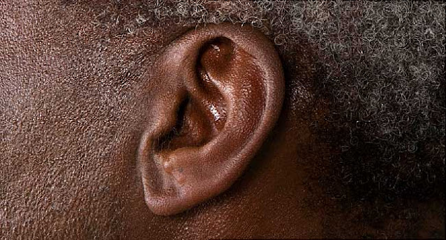 Simbolo di Oba Nani, Obba, l'orecchio
