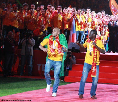 Felipe Melo & Emmanuel Eboue Championship Dance