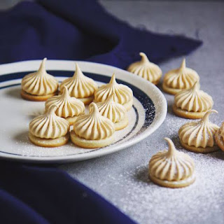 cach-lam-banh-Meringue-cookies-bep-banh