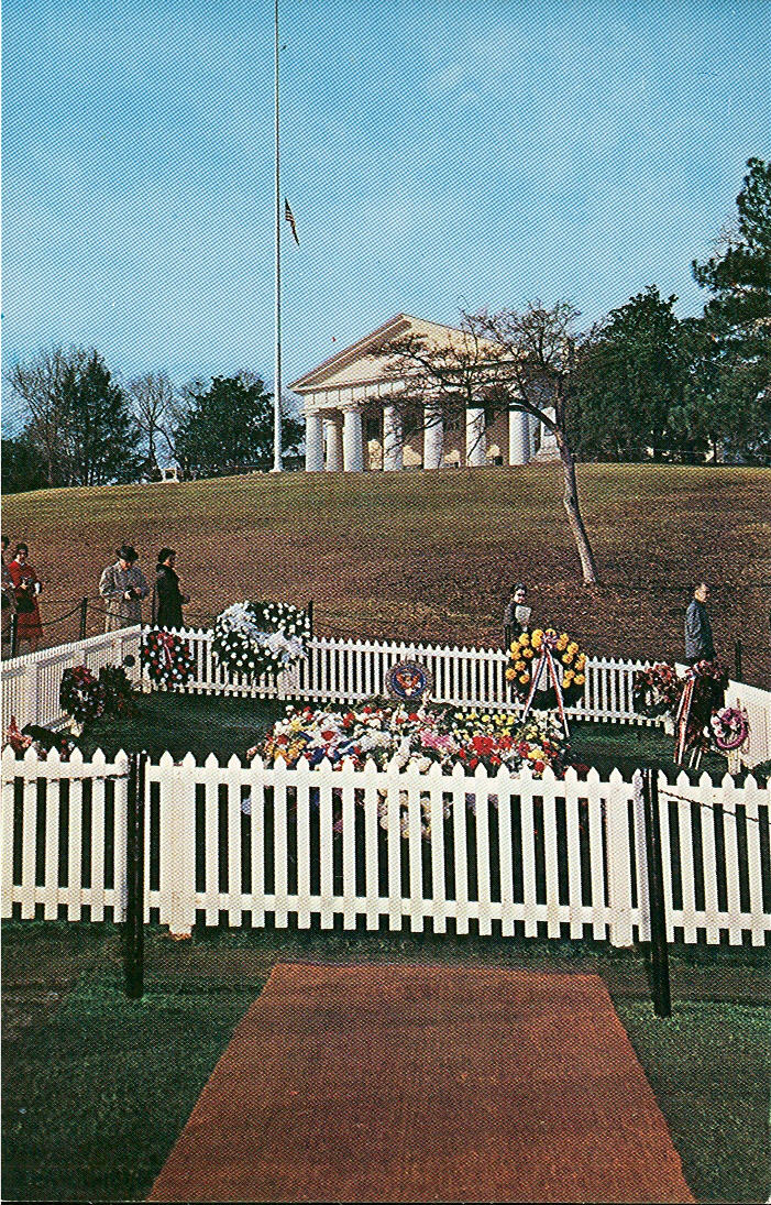 arlington robert e lee house. of General Robert E. Lee.