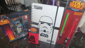 carsonsmummy, blog review, star wars, lightsaber pens, passport holder luggage tag gift set