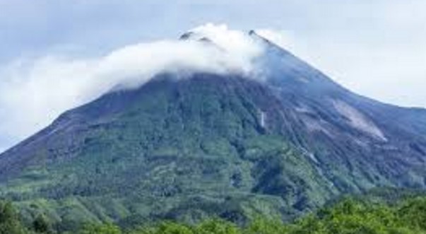 gunung-merapi-angker