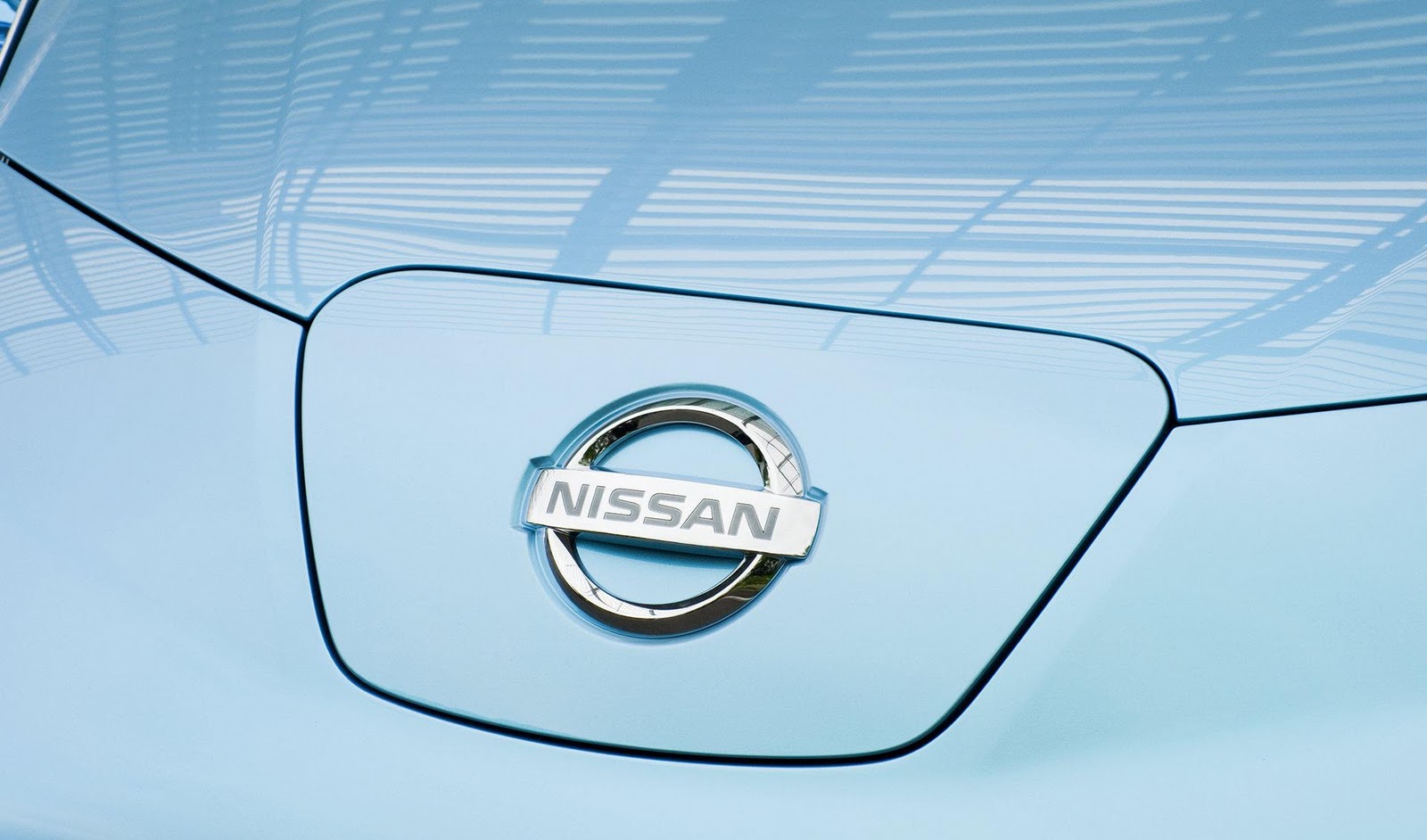 Nissan reveals