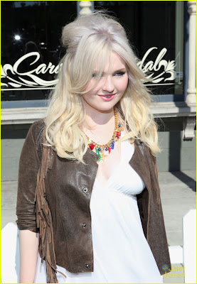 Abigail Breslin new Pics