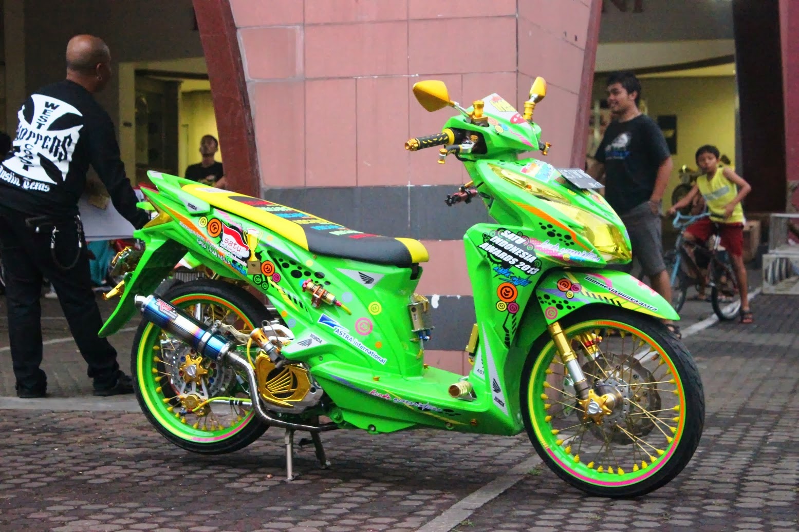 INFORMASI KITA Kumpulan Foto Modifikasi Motor Beat Air Brush Terbaru