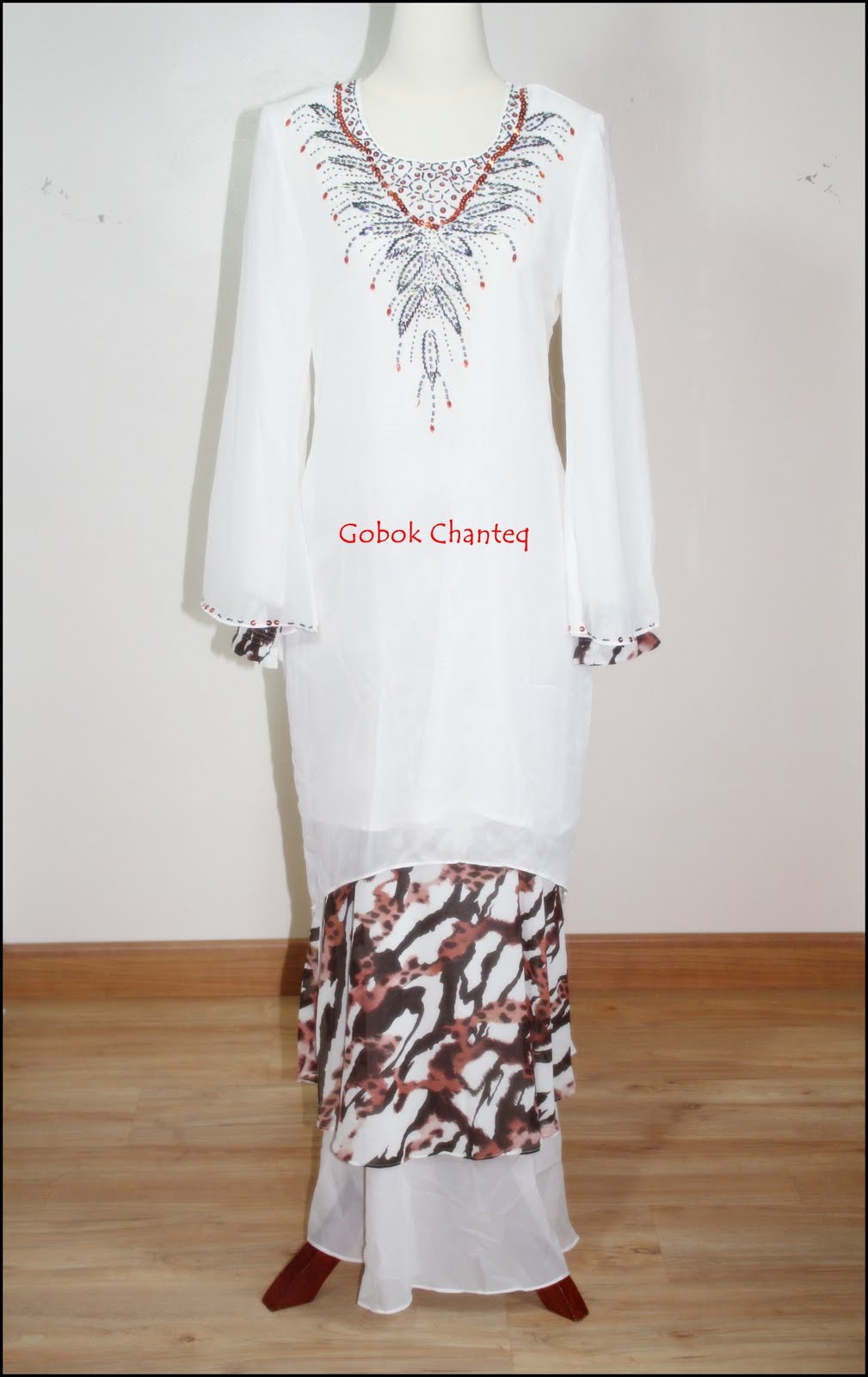  Baju  Kurung  Saloma Gobok Chanteq