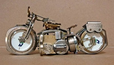 Motorcycles-made-from-old-watches-09.jpg (400×229)