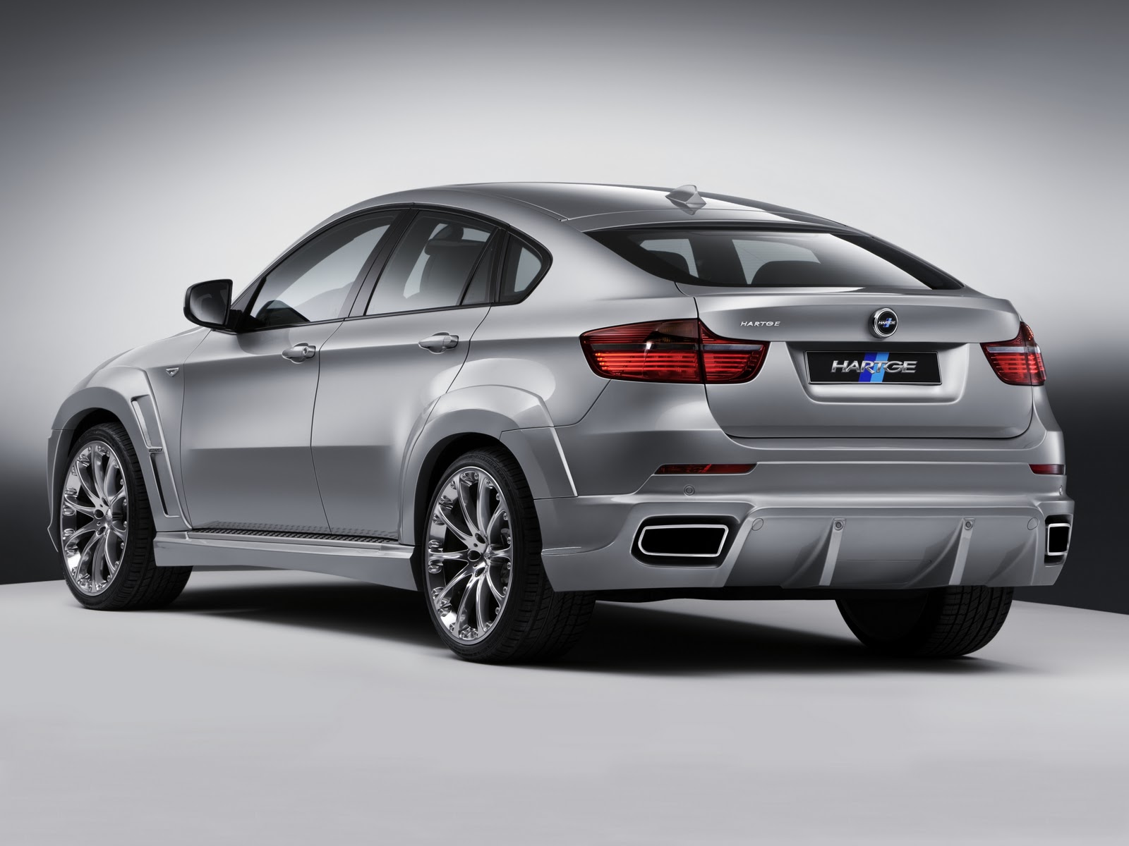 BMW X6 Wallpaper