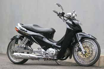 modifikasi motor honda karisma 125D