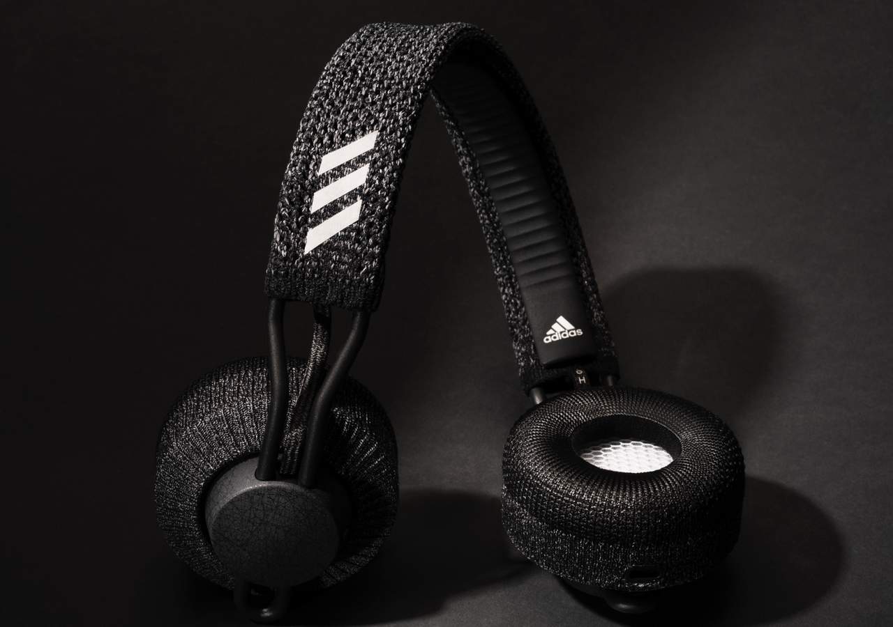 Headphone wireless Adidas RPT-01 sangat lentur (adidasheadphones.com)