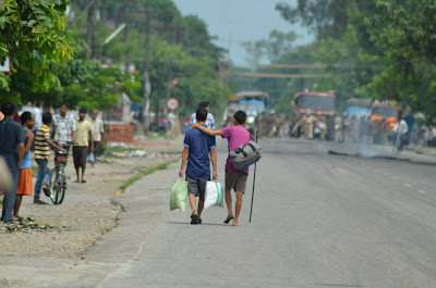 পলকতে সুখ দুখৰ বতৰা