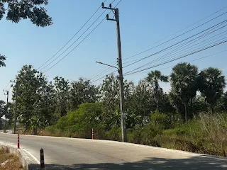 ที่ดิน 9 ไร่ ปทุมธานี มุมมองที่ 2 แสดงขอบเขตที่ดิน