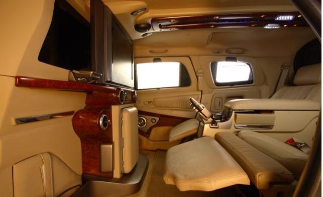 Cabin innova limousin ~ Share of Car's