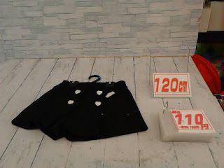中古品　子供服　１２０ｃｍ　ブラック　ショートパンツ　１１０円