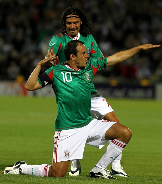 Fotos de Cuauhtémoc Blanco, la nueva leyenda del futbol mexicano | Ximinia