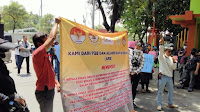 Para Pedagang Bantargebang Demo ke Pemkot, ARB Katakan Diduga Telah Melakukan Persekongkolan