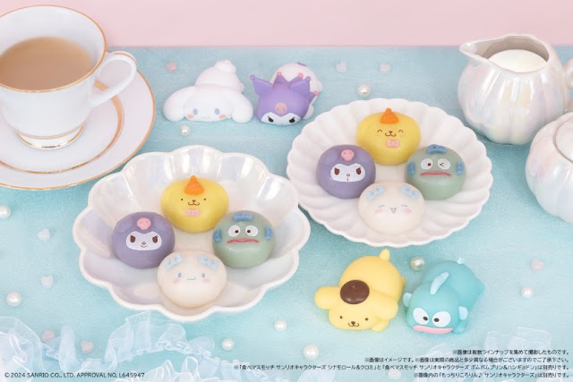 Docinhos da Sanrio no Family Mart