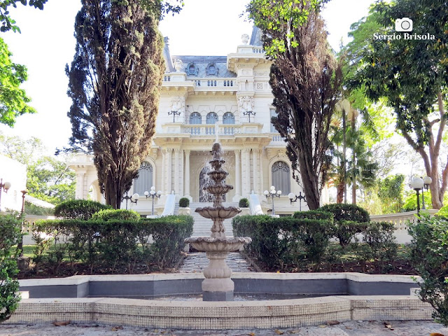 Palacete Violeta (fonte e fachada)