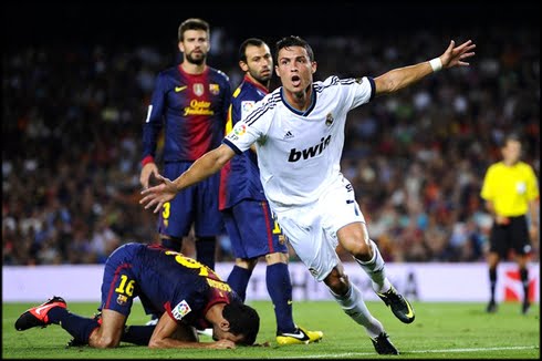 Cristiano Ronaldo celebrates his goal for 0-1.