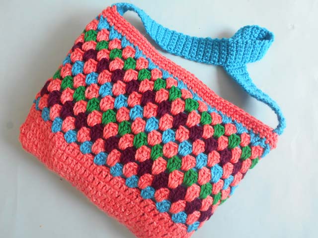 Crochet Purse Pretty Petite Ruffle Handbag TUTORIAL - video Dailymotion