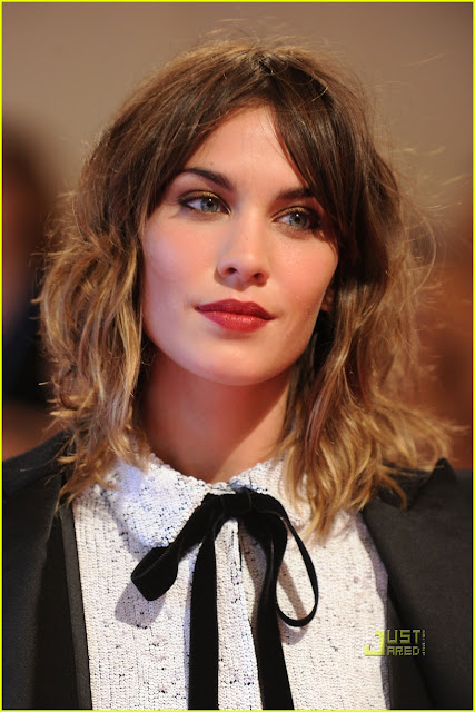  Alexa Chung Hairstyles 